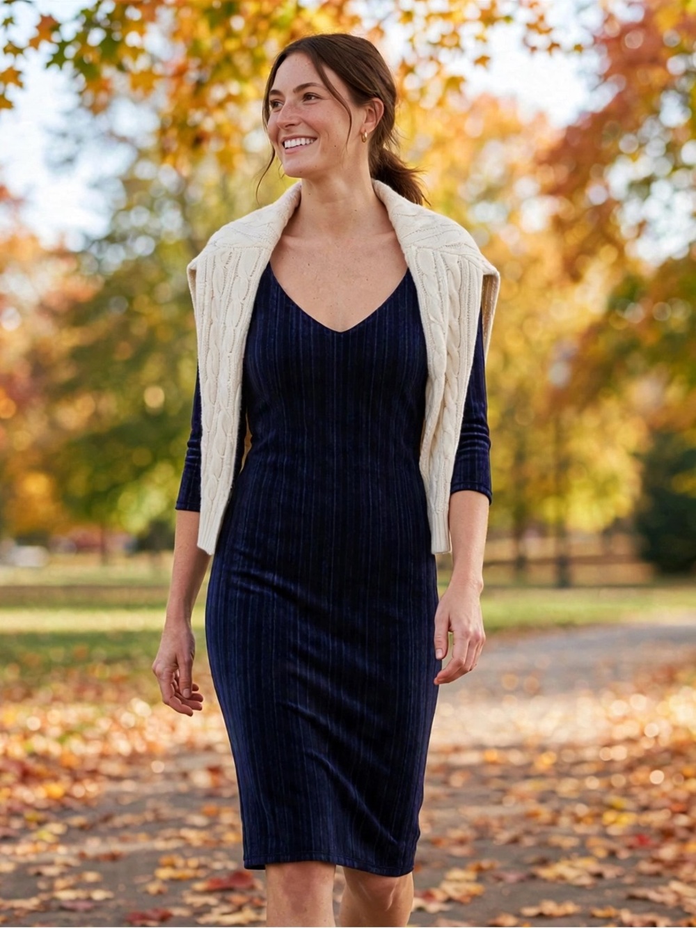Rachel Rachel Roy Navy Blue Pin striped Size M V-Neck 3/4 Sleeve Bodycon Midi
